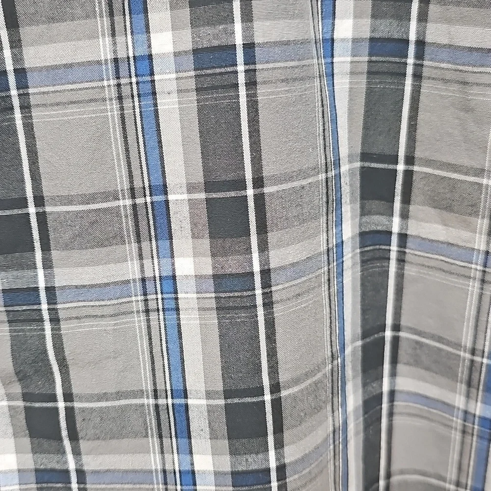 Croft and Barrow Plaid Mens Shorts Sz 40 **read description**